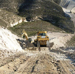 Elmasa Obras Públicas S.A. Spreading · Compacting