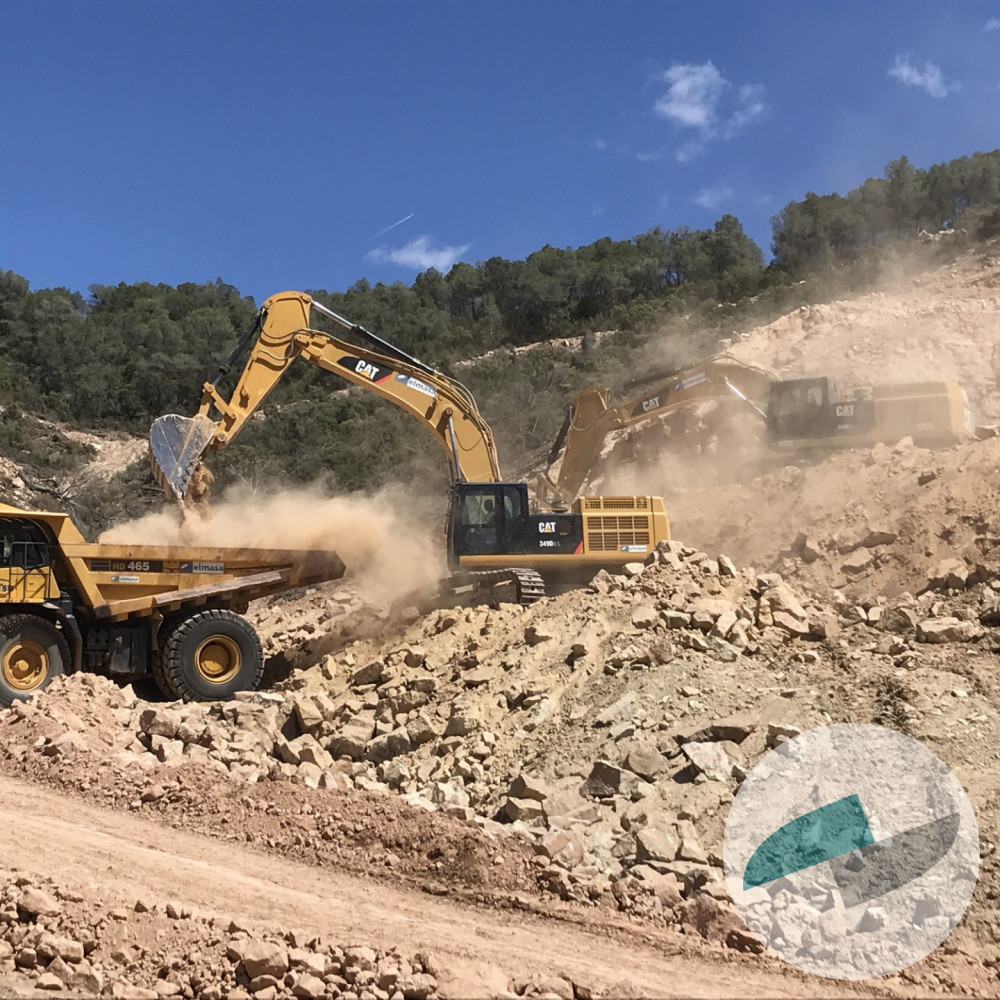 Elmasa Obras Públicas S.A. 2017 Caterpillar 349D2 L