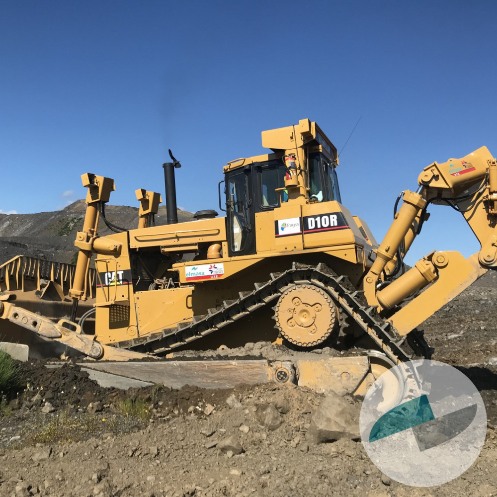 Elmasa Obras Públicas S.A. 2000 Caterpillar D10R