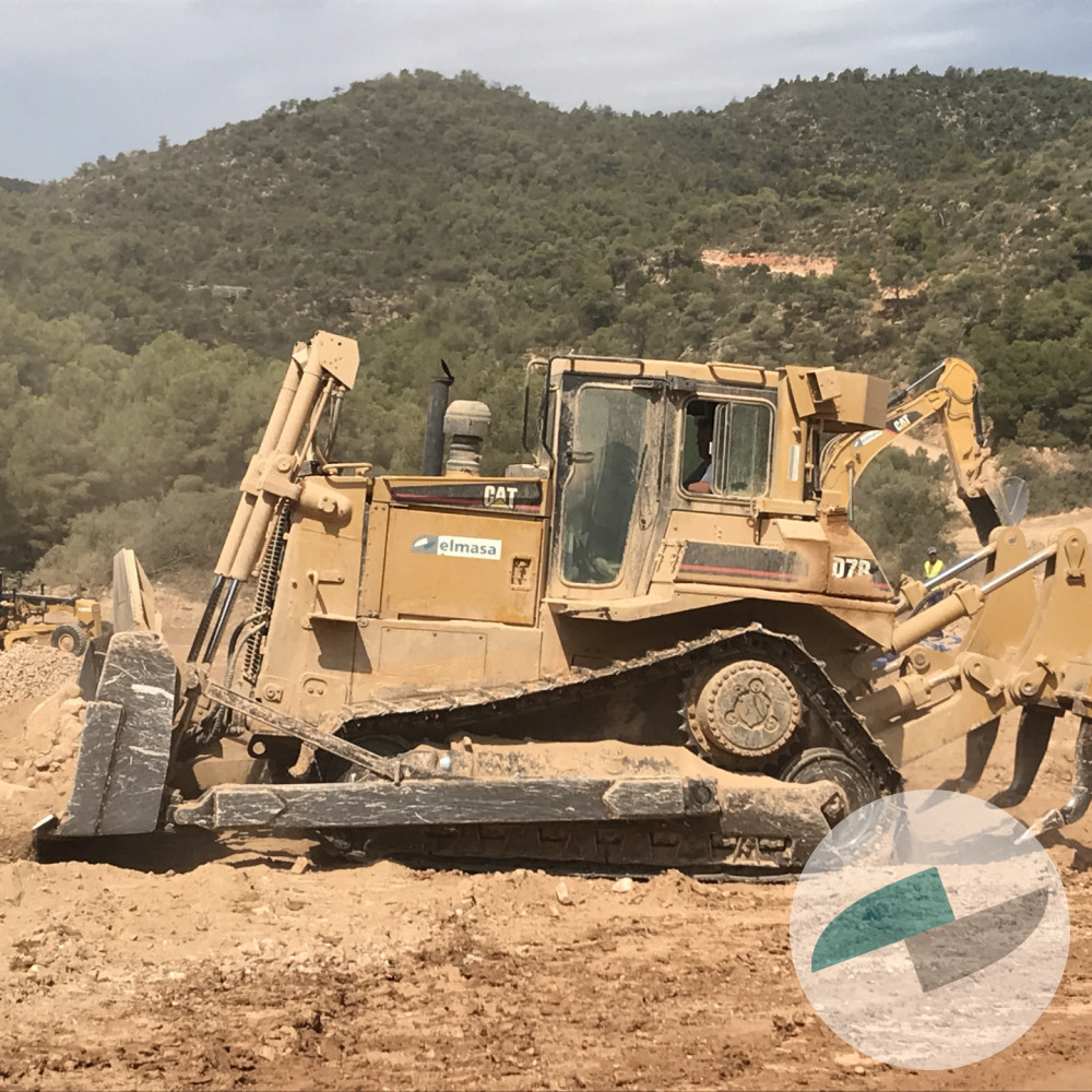 Elmasa Obras Públicas S.A. 2002 Caterpillar D7R II